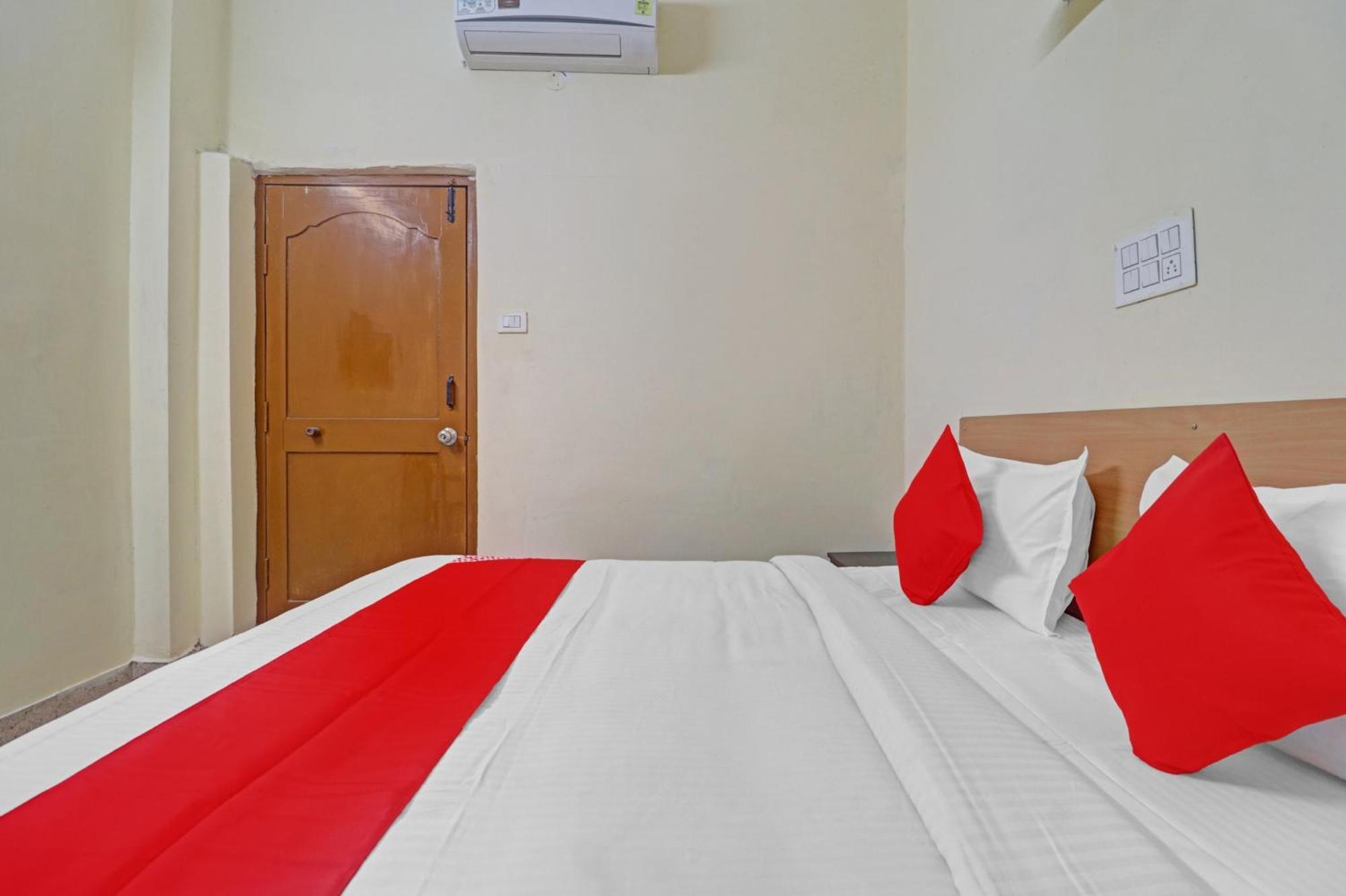 Super Hotel O Rbs Square Langer Houz Haidar Sahibguda 외부 사진